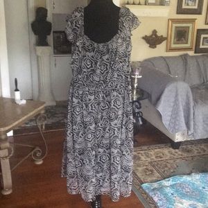 Women’s plus size dress